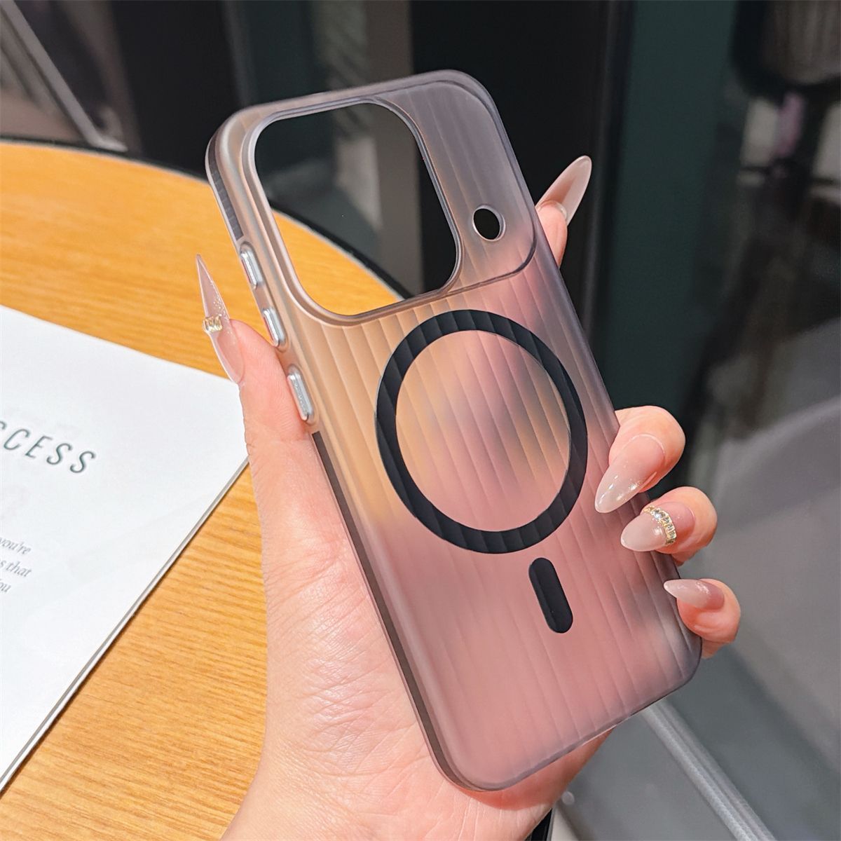 Luksusowe etui magnetyczne z k – Oppo Find X8 recenzja i cena